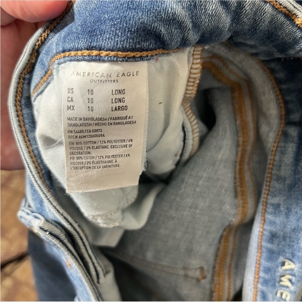 American Eagle Light Wash Long Jegging - Picture 8 of 8